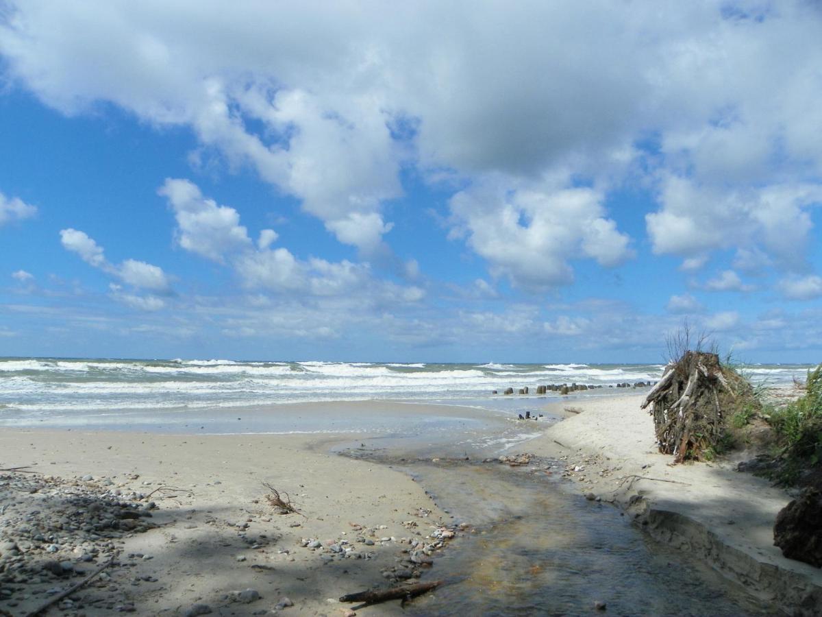 Szary Domek Apartamenty Ustka Esterno foto