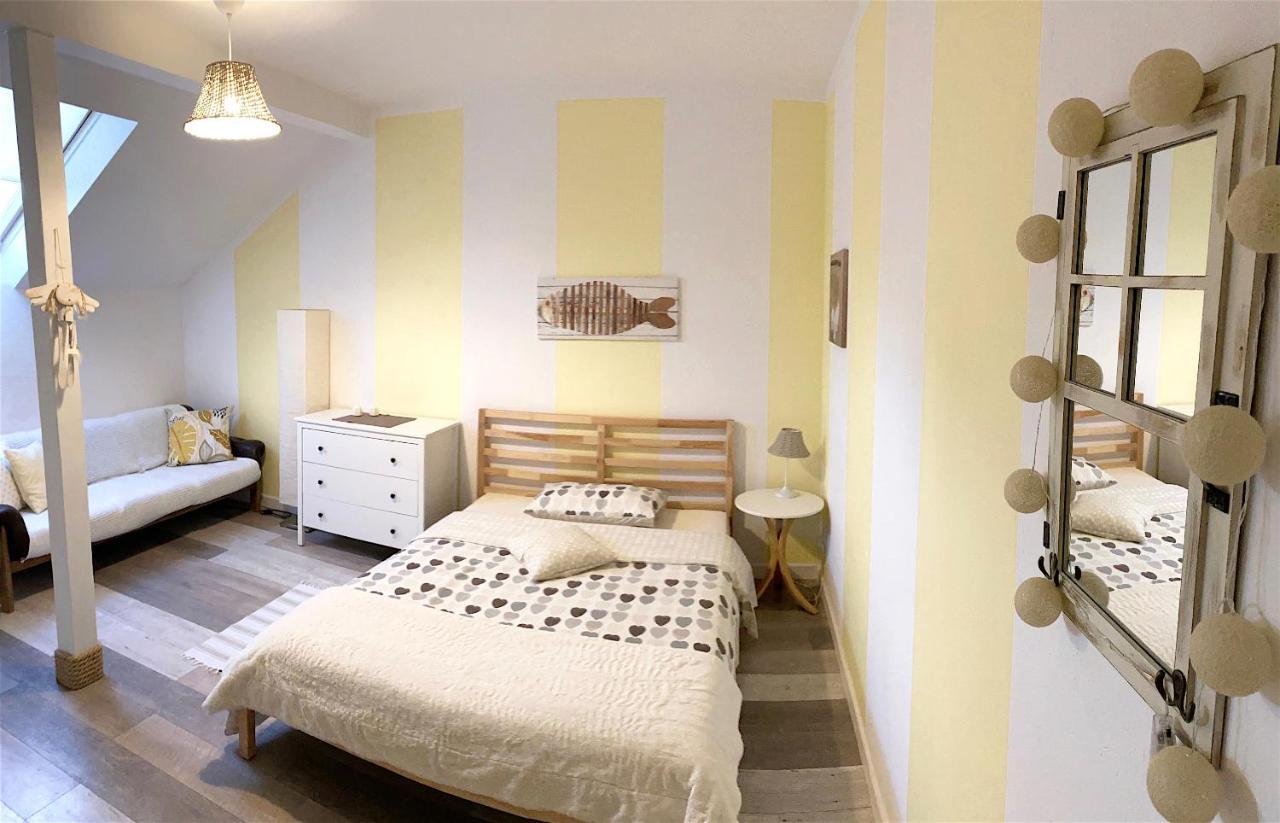 Szary Domek Apartamenty Ustka Esterno foto