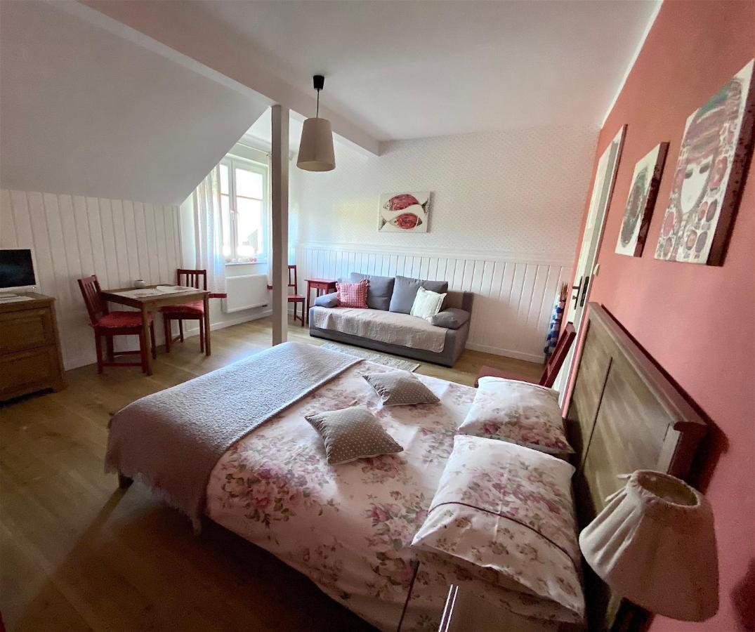 Szary Domek Apartamenty Ustka Esterno foto